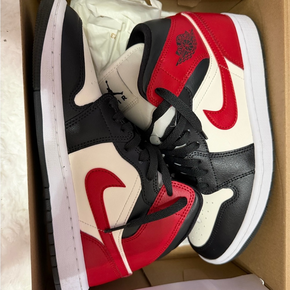 Jordan Air 1 Mid Sail Gym Red White